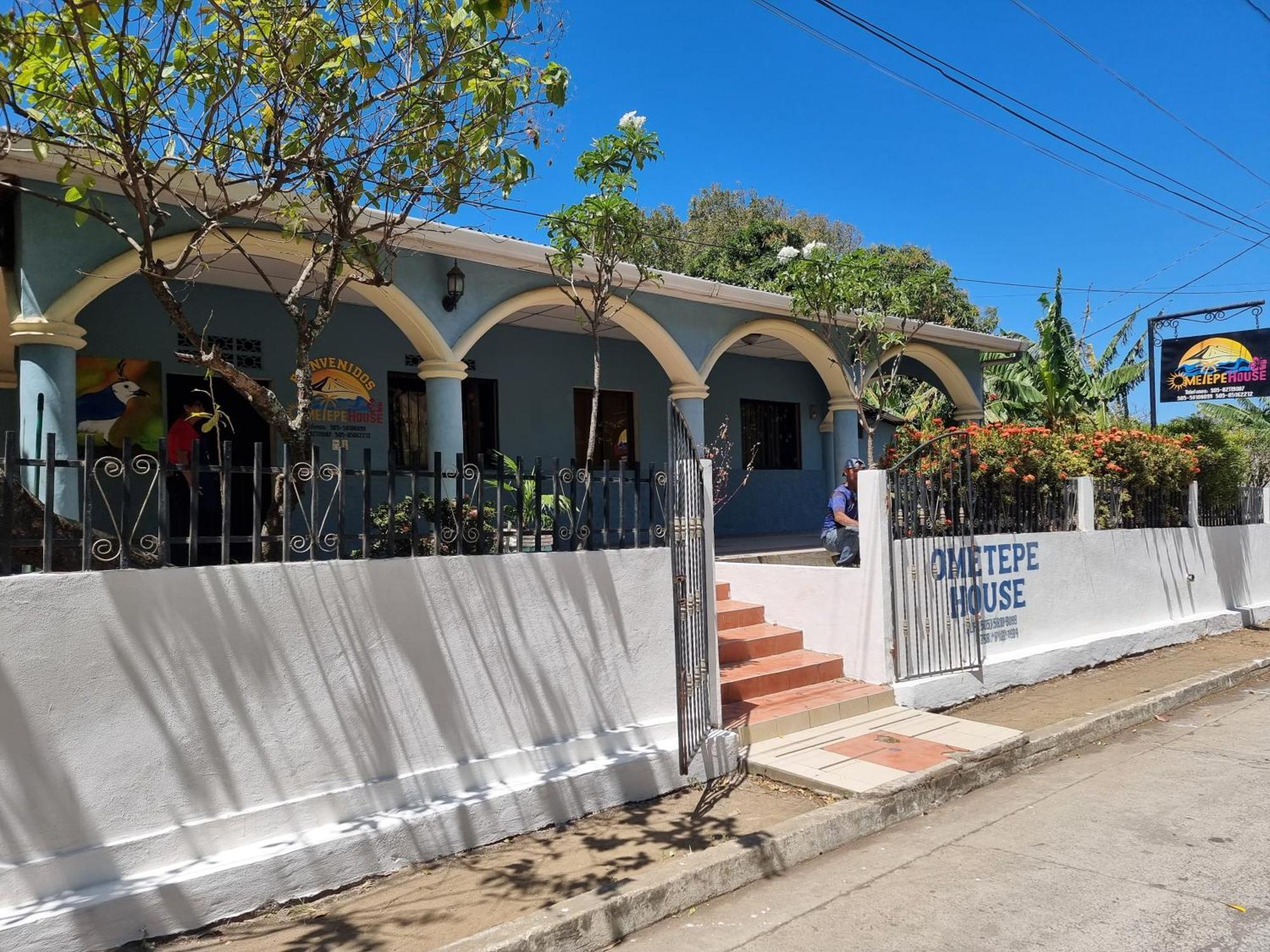 Ometepe House Bed & Breakfast Moyogalpa Exterior photo
